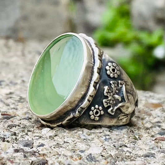 Light Green Agate Ring