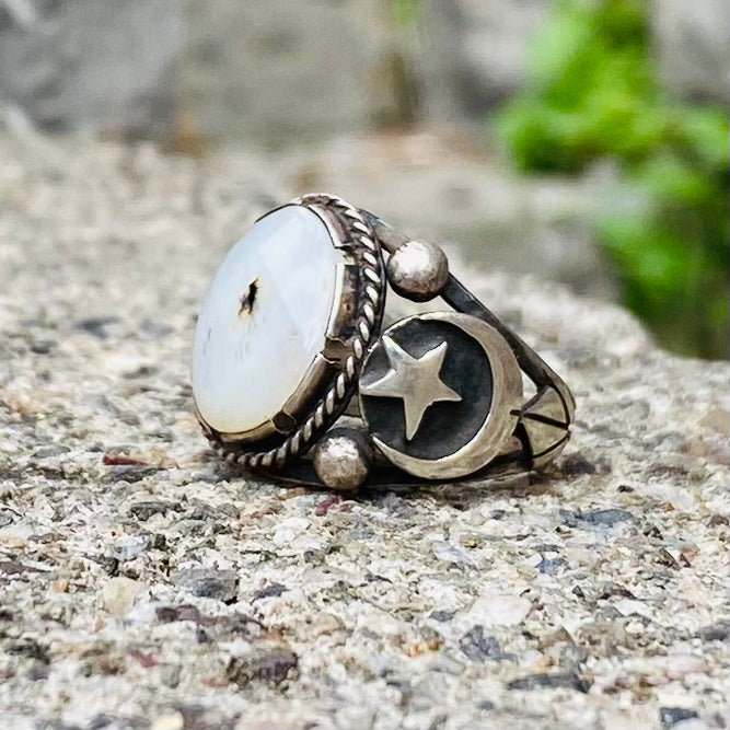 Cream Agate Ring